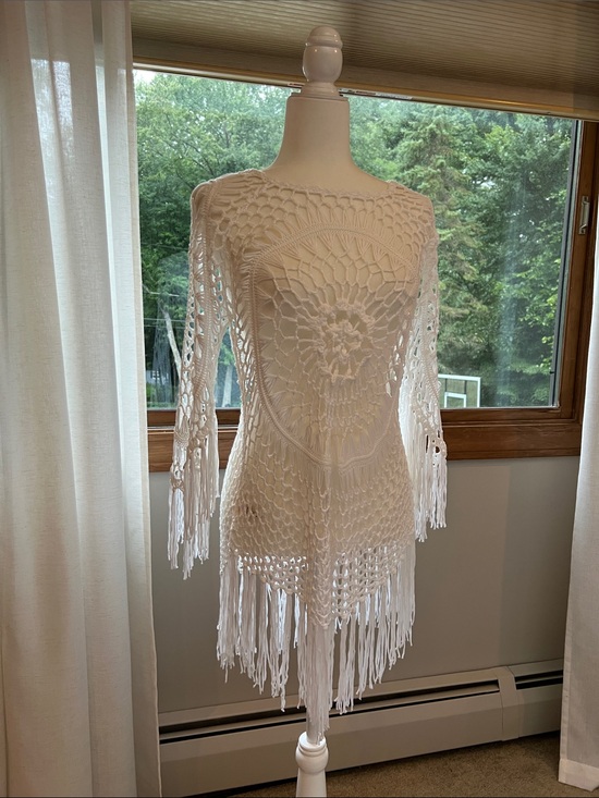 Cupshe Other - Cupshe White Crochet Fringe Swim Coverup
